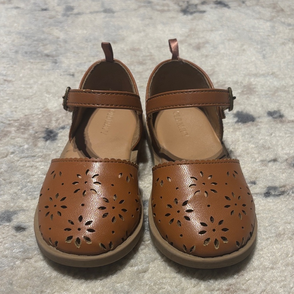 Old Navy Girls Brown Mary Jane Flats with Floral Cutouts size 10